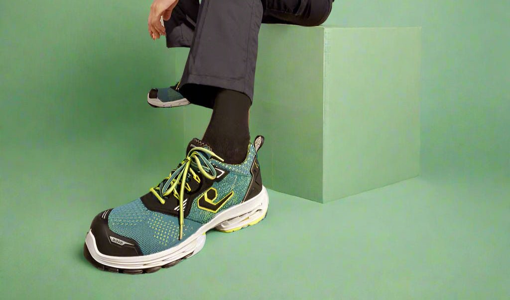 Work Shoes - The Work Uniform Company