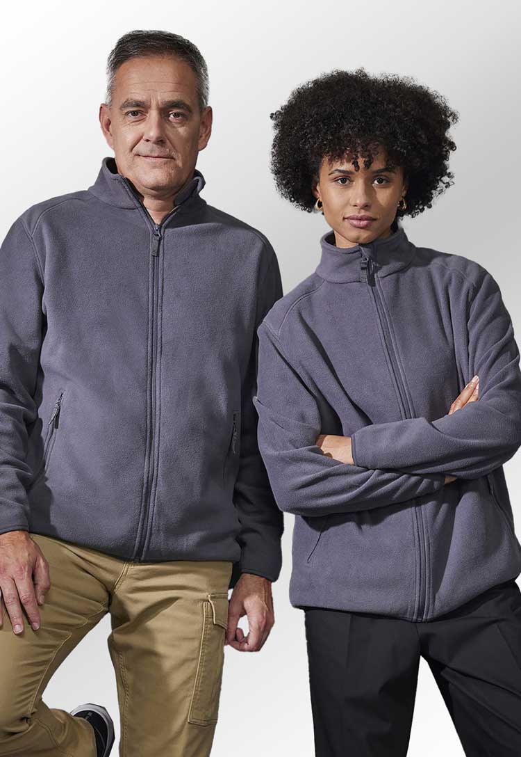 Models wearing B&C Reset Polar Fleece Jacket BA512