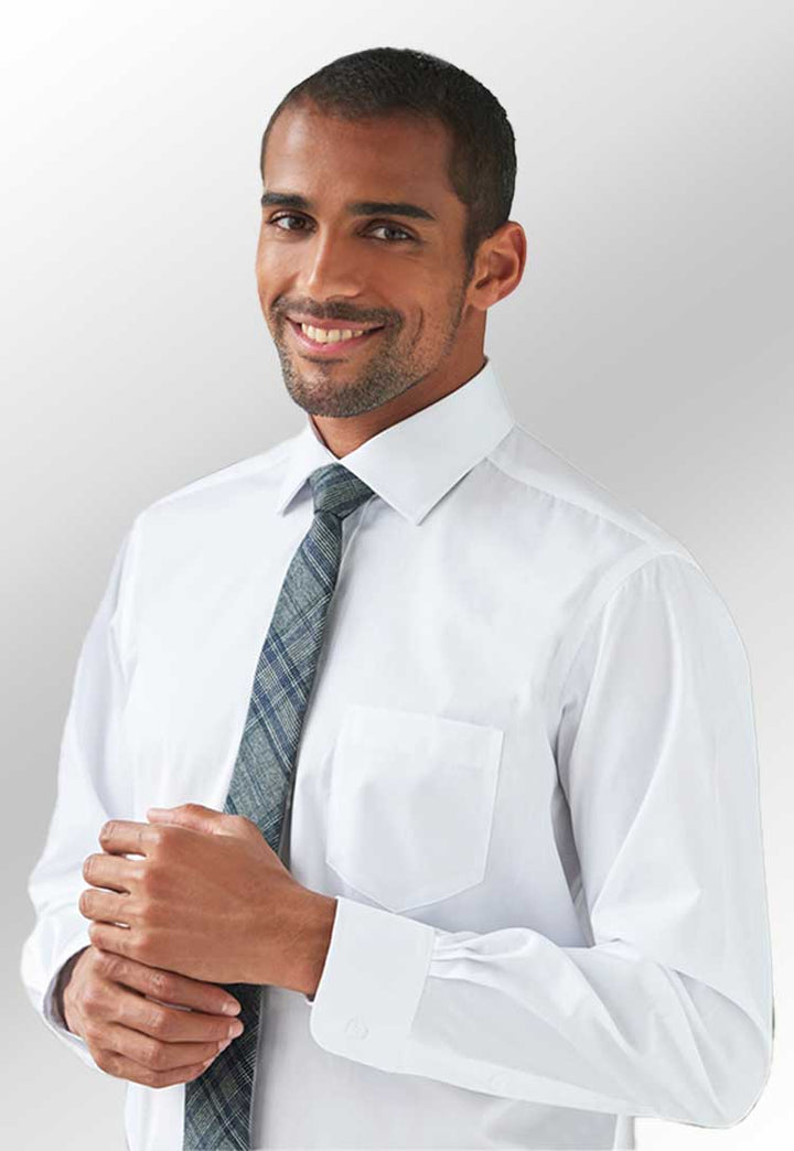 Model Wearing a Cheadle Single Cuff Classic Cotton Poplin Shirt 7641 in White