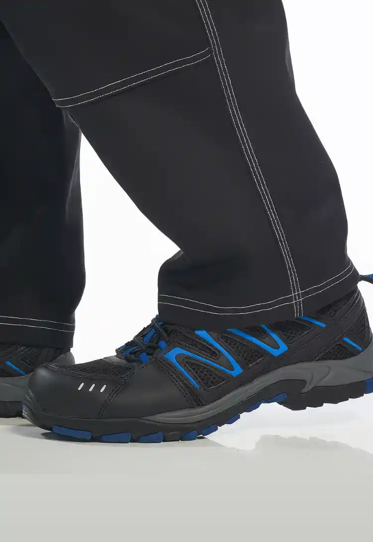 Model Wearing Compositelite Vistula Trainer FC67 in Black