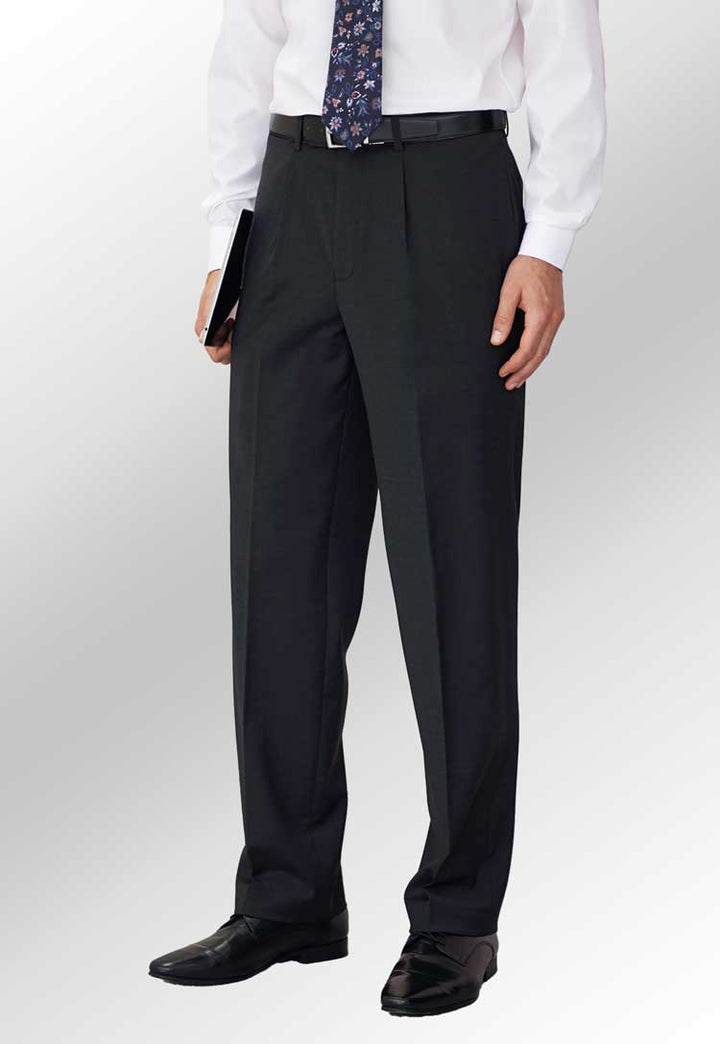 Model Wearing Imola Men's Single Pleat Trousers 8314 in Black