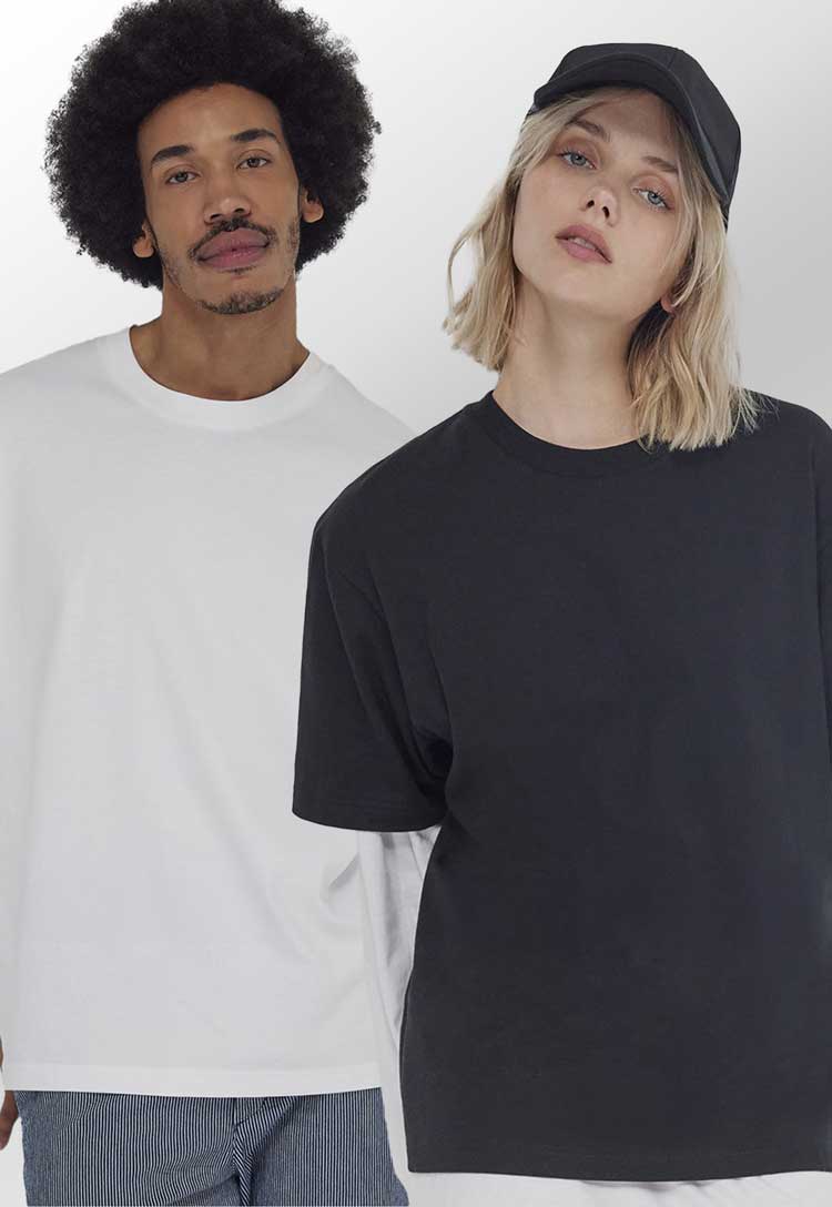 models wearing B&C #E220 Oversized Tee BA031