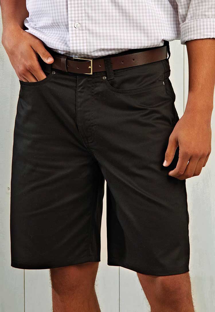 Model wearing Performance Chino Shorts PR562 in black