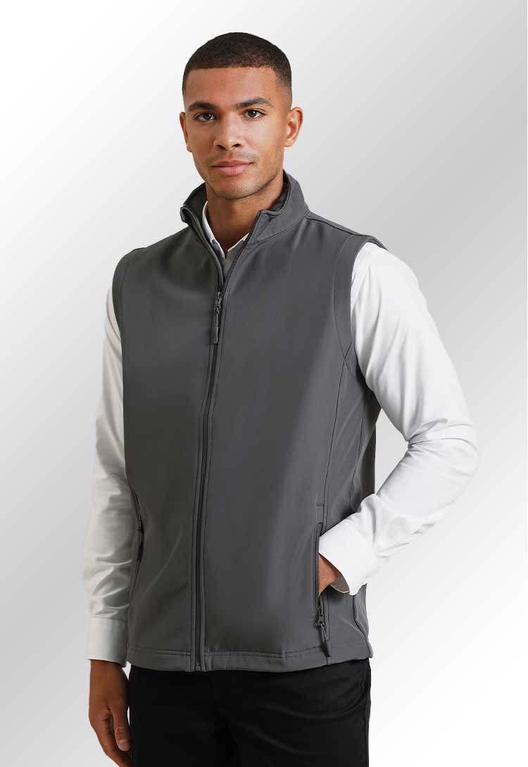 Model wearing a PR814 Windchecker printable and recycled gilet in Charcoal