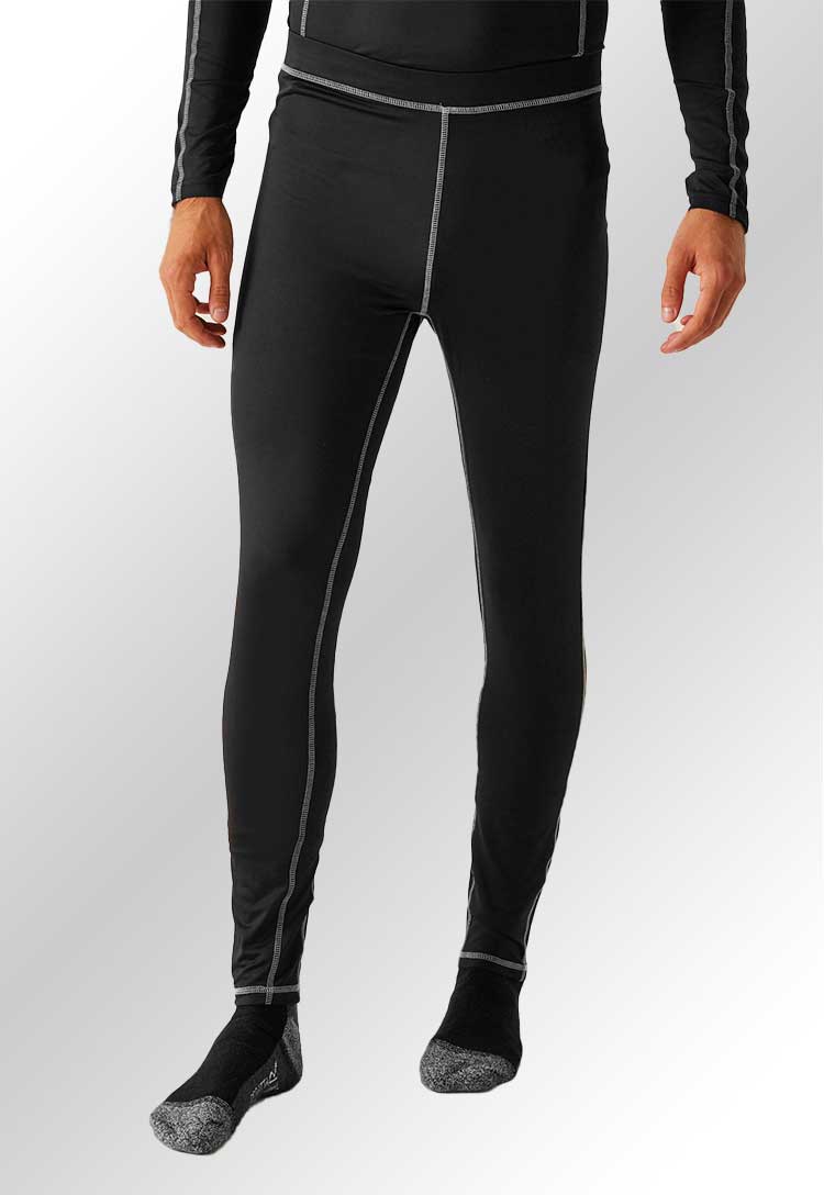 A model's legs wearing RG622 Pro baselayer pants in Black