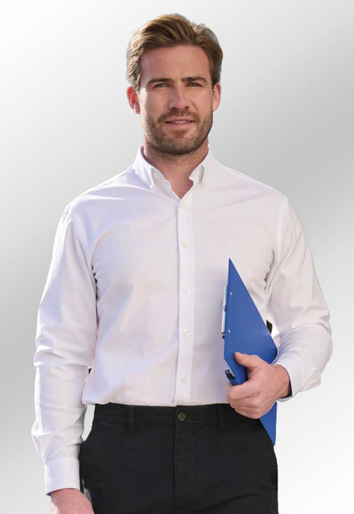 model wearing Stewart Stretch Oxford Shirt in white