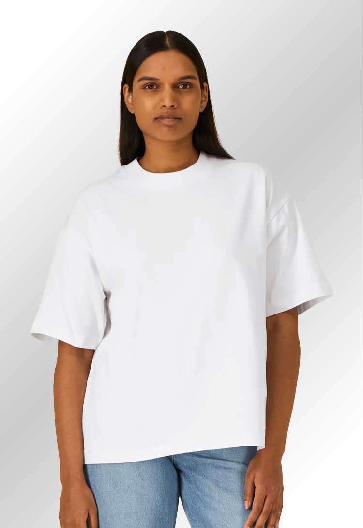Model wearing SX280 Asher Unisex Tee in White