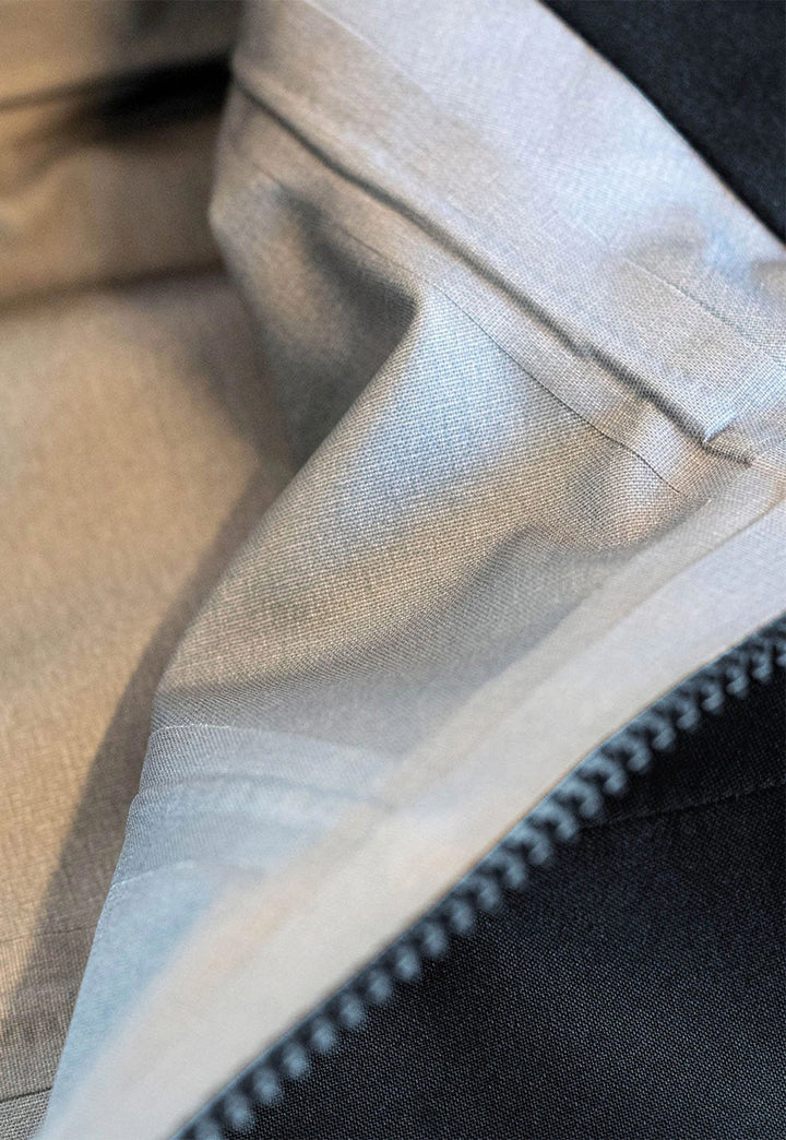 fabric detail anfd taped seam on Yosemite Jacket