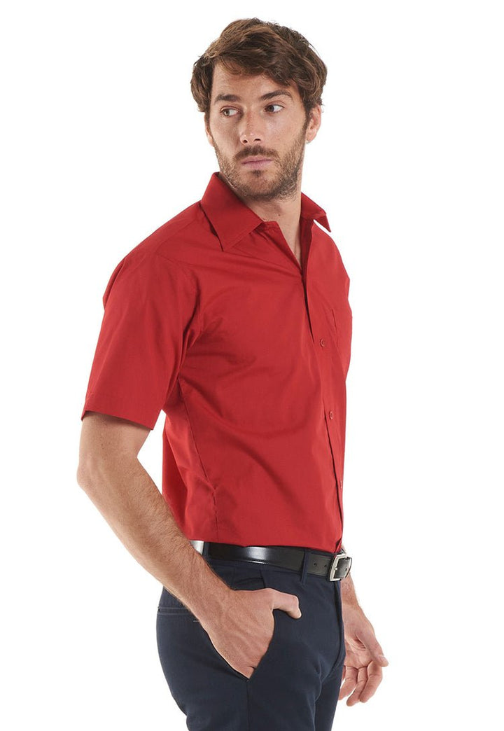 Model Wearing Men's Poplin Half Sleeve Shirt UC710 in Red